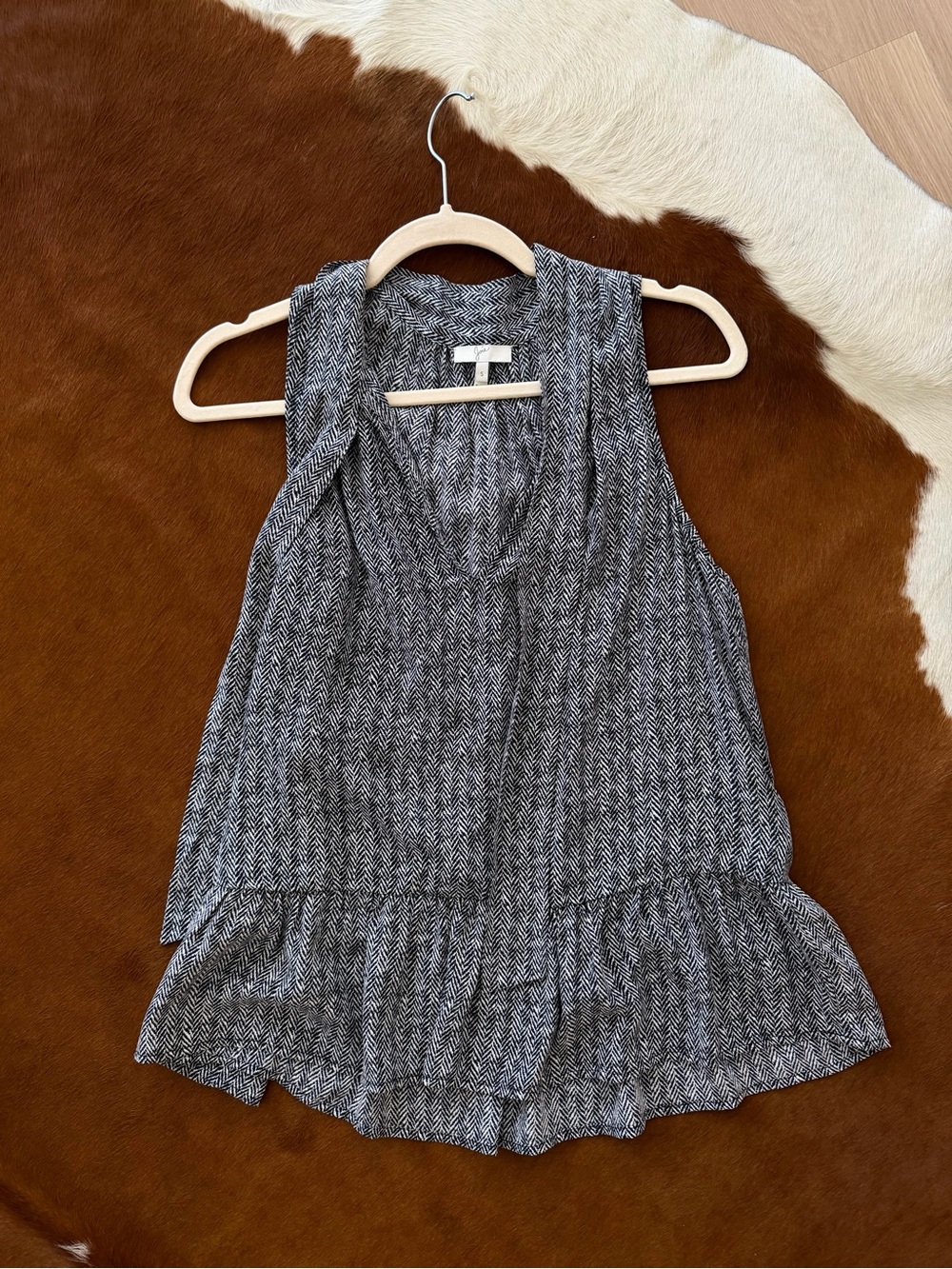 Joie herringbone top size S
